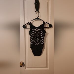 Destra leo halloween edition